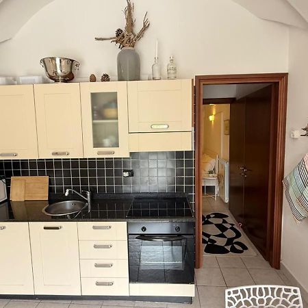 1-Bedroom Apartment Bello Posto Acquaseria Exteriör bild