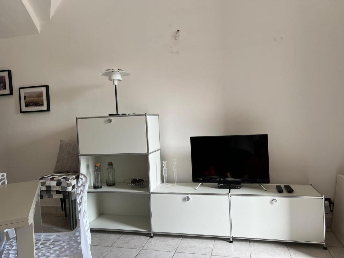 1-Bedroom Apartment Bello Posto Acquaseria Exteriör bild
